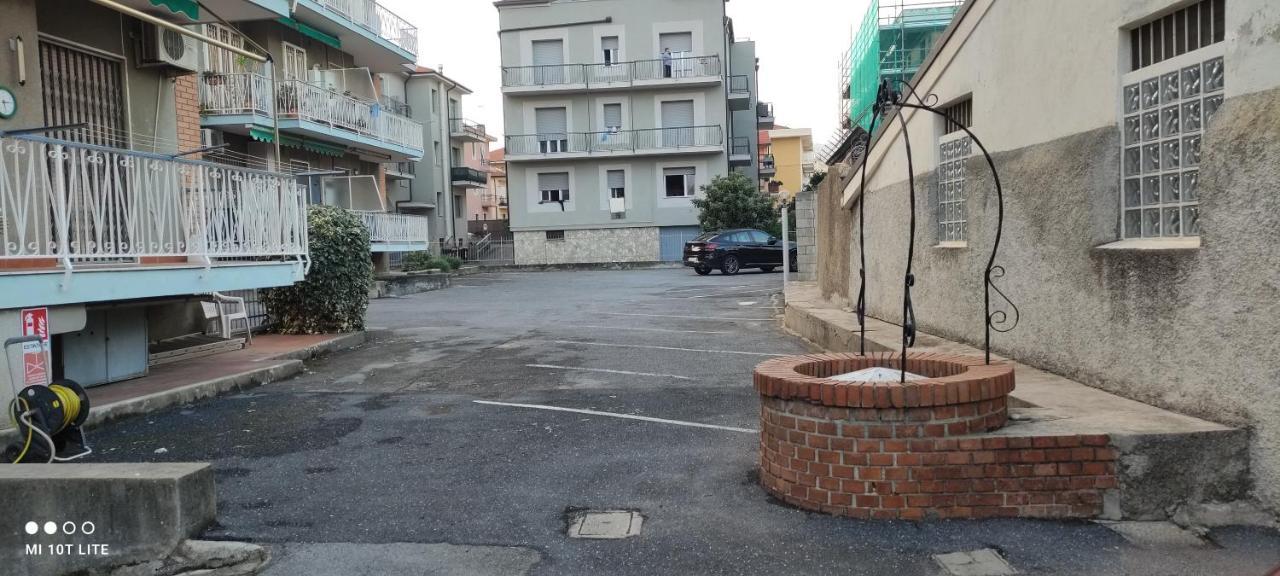 La Casa Di Giugiu Lägenhet Diano Marina Exteriör bild